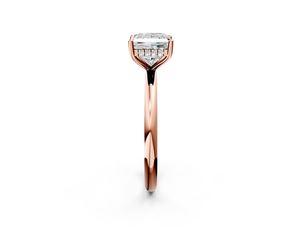 Rose gold Princess Cut Solitaire Engagement Ring with Four-Prong Setting and Classic Band
