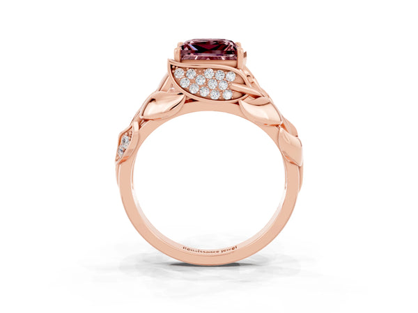 Rose gold Princess Cut Solitaire Leaf-Inspired Engagement Ring with Prong Setting