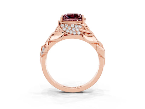 Rose gold Princess Cut Solitaire Leaf-Inspired Engagement Ring with Prong Setting_3