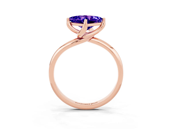 Rose gold Princess Cut Tanzanite Solitaire Engagement Ring with Four-Prong Setting and Classic Band