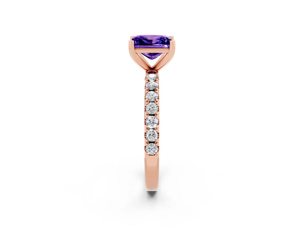 Rose gold Princess Cut Tanzanite Solitaire Pavé Band with Four-Prong Setting