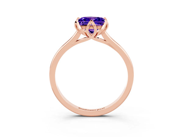 Rose gold Princess Cut Tanzanite Solitaire Ring with Flower Prong Setting and Classic Band
