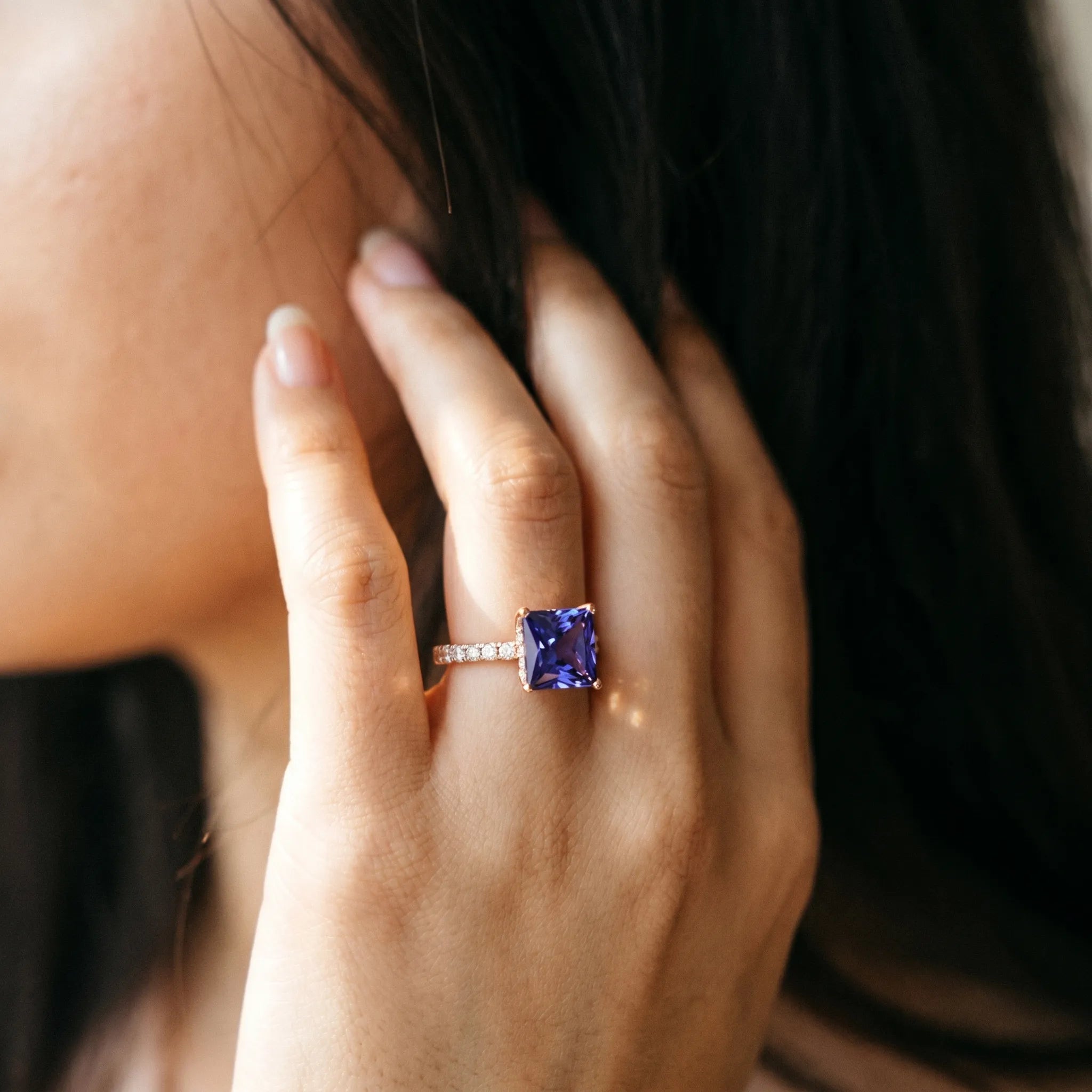 Rose gold Princess Cut Tanzanite Solitaire Ring with Round  Pavé Band and Four-Prong Setting_44