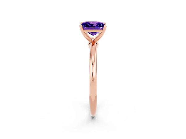Rose gold Princess Cut Tanzanite Solitaire Ring with Six-Prong Setting and Classic Band