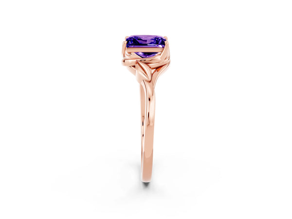Rose gold Princess Cut Tanzanite Solitaire Ring with Twist Band and Four-Prong Setting