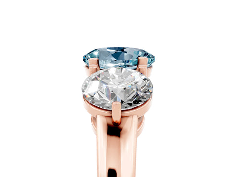 Rose gold Round Cut Aquamarine Three-Stone Ring with Prong Setting and Classic Band_5