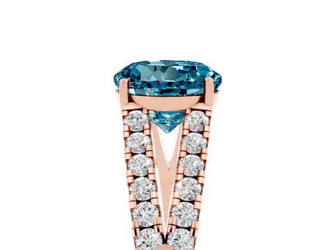 Rose gold Round Cut Blue Topaz Split Shank Pavé Engagement Ring with Four-Prong Setting_17