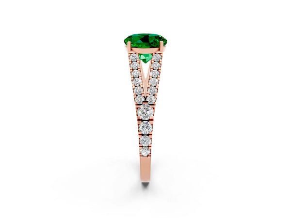 Rose gold Round Cut Emerald Split Shank Engagement Ring with Round Pavé and Prong Setting