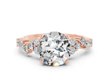 Rose gold Round Cut Diamond Cluster Pavé Band with Four-Prong Setting