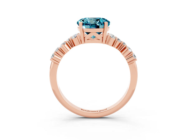 Rose gold Round Cut Diamond Cluster Pavé Band with Four-Prong Setting
