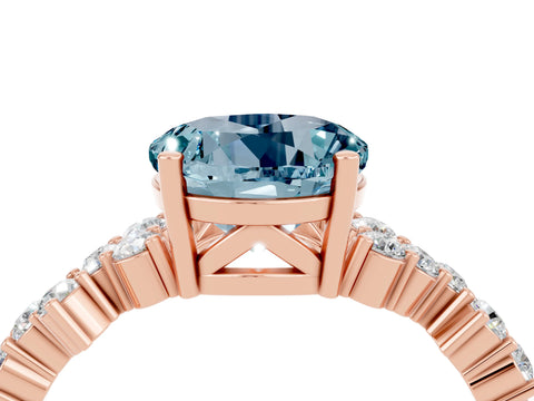 Rose gold Round Cut Diamond Cluster Pavé Band with Four-Prong Setting_4
