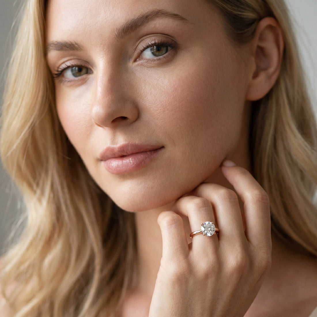 Rose gold Round Cut Diamond Solitaire Engagement Ring with Classic Band and Four-Prong Setting_159