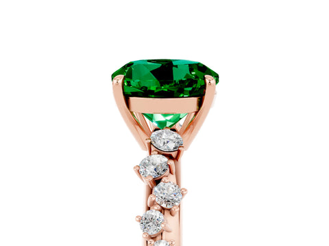 Rose gold Round Cut Emerald Cluster Side Stone Solitaire Ring with Prong Setting_29
