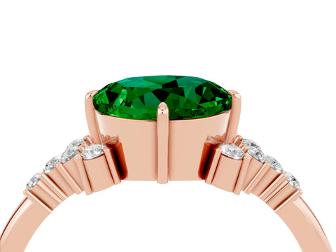 Rose gold Round Cut Emerald Ring with Side Stones and Four-Prong Setting_40