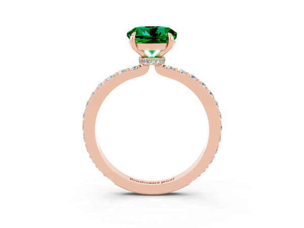 Rose gold Round Cut Emerald Solitaire Engagement Ring with Pavé Band and Four-Prong Setting