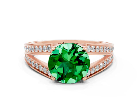 Rose gold Round Cut Emerald Split Shank Ring with Pavé Band and Four-Prong Setting