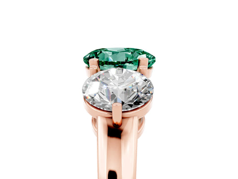 Rose gold Round Cut Green Sapphire Three-Stone Ring with Prong Setting and Classic Band_5