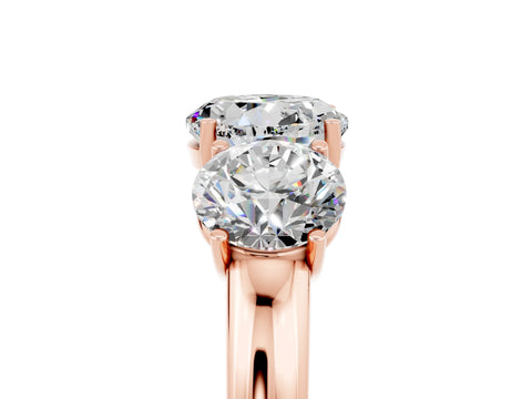 Rose gold Round Cut Moissanite Three-Stone Ring with Four-Prong Setting and Classic Band_5