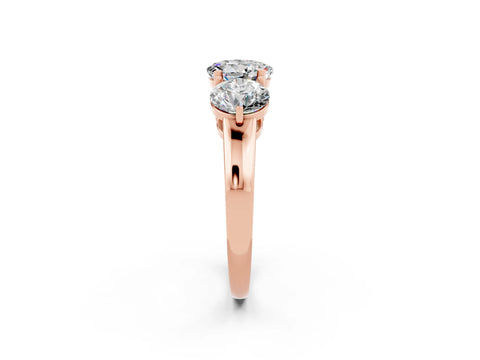 Rose gold Round Cut Moissanite Three-Stone Ring with Prong Setting and Classic Band_2