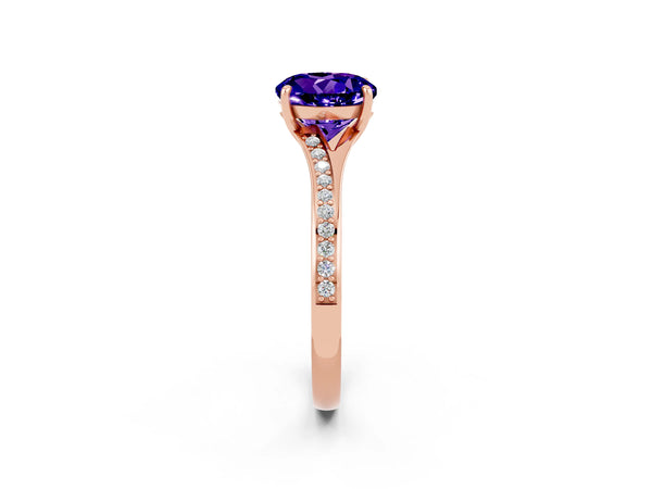 Rose gold Round Cut Tanzanite Solitaire Ring with Pavé Band and Prong Setting