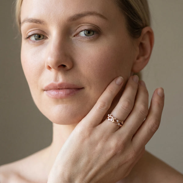 Rose gold Round Diamond Leaf Eternity Band with Bezel Setting