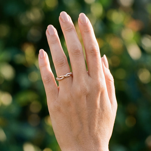 Rose gold Round Diamond Twisted Infinity Band with Prong Setting