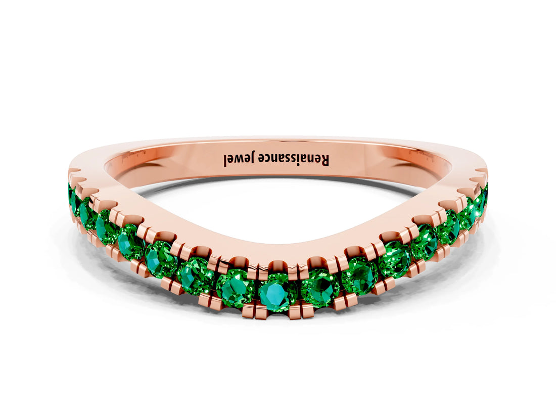 Rose gold Round Emerald Pavé Curved Band with Shared Prong Setting_6