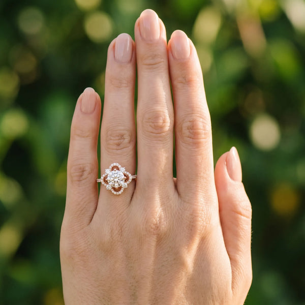 Rose gold Round Halo Diamond Infinity Twist Pavé Band Ring with Four-Prong Setting