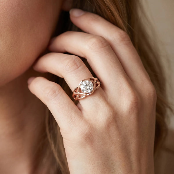 Rose gold Round Solitaire Intertwined Band Prong Setting Ring