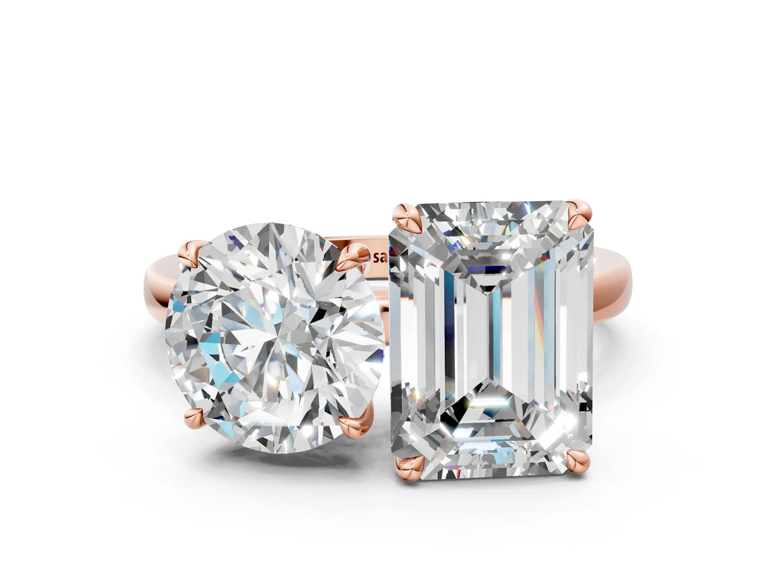 Rose gold Round and Emerald Cut Toi Moi Ring with Prong Setting_83