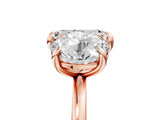 Rose gold Round and Emerald Toi Moi Ring with Prong Setting and Plain Band 5