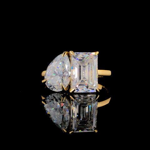 Rose gold Three-Stone Emerald and Pear Cut Gold Ring with Prong Setting