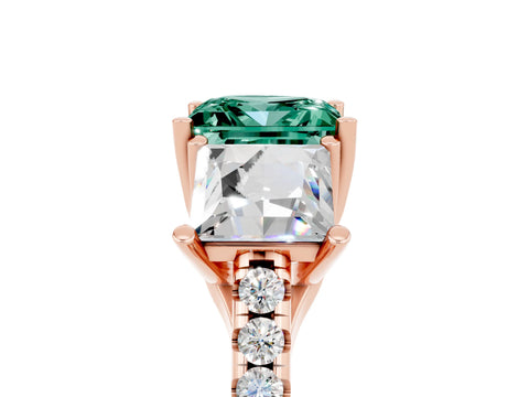 Rose gold Three-Stone Princess Cut Green Sapphire Ring with Round  Pavé Band and Prong Setting_29