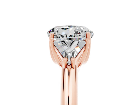Rose gold Three-Stone Round Cut Cut Diamond Ring with Trillion Side Stones and Four-Prong Setting_5
