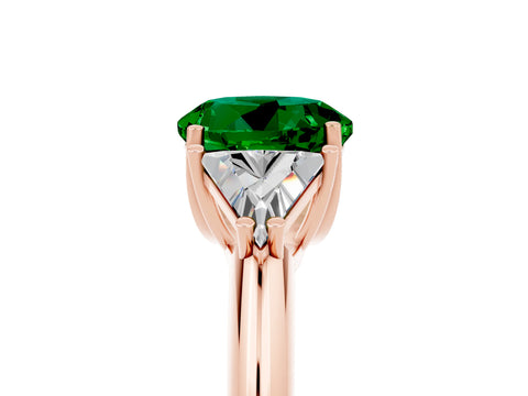 Rose gold Three-Stone Round Cut Cut Diamond Ring with Trillion Side Stones and Four-Prong Setting_5