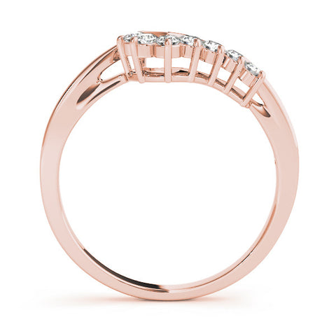 Rose gold V-Shaped Diamond Accent Band with Round Brilliant Stones and Prong Setting 1