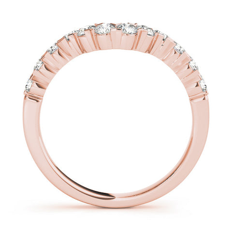 Rose gold V-Shaped Diamond Round Cut Pavé Band with Prong Setting 1