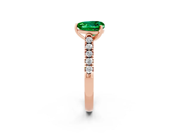 Rose gold Heart Cut Emerald Pavé Band Solitaire Ring with Prong Setting