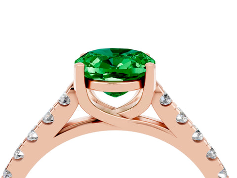 Rose gold {shape_name} Emerald Solitaire Ring with Pavé Band and Four-Prong Setting_4
