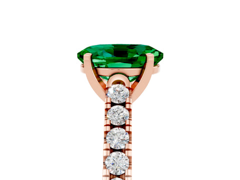 Rose gold {shape_name} Emerald Solitaire Ring with Pavé Band and Four-Prong Setting_5