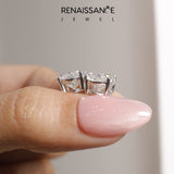 Silver Oval Cut Diamond Stud Earrings_179