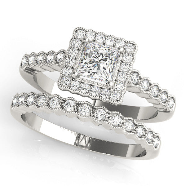 White gold Princess Cut Halo Pavé Solitaire Ring with Milgrain Band