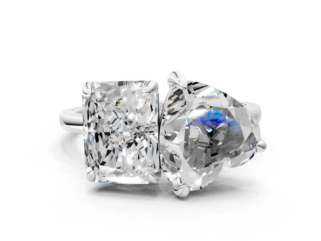 Silver Radiant and Heart Toi Moi Ring with Prong Setting and Plain Band
