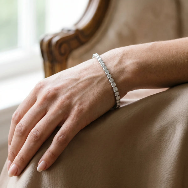 White gold Round Brilliant Diamond Tennis Bracelet with Prong Setting