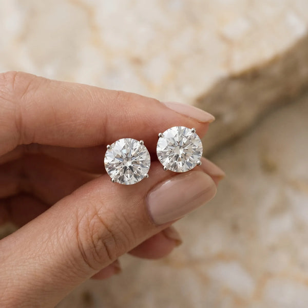 Platinum 1.03 Carat F-G VS-SI Round Diamond Stud Earrings