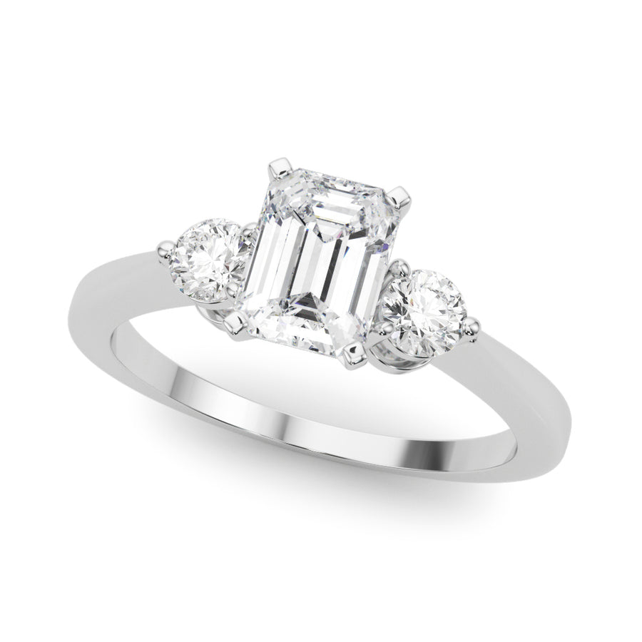 White gold Three-Stone Emerald Solitaire Ring with Tapered Band and Four-Prong Setting