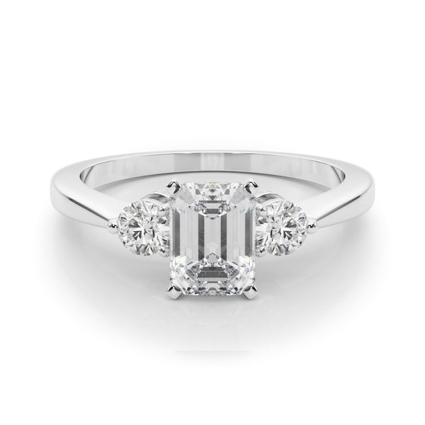 White gold Three-Stone Emerald Solitaire Ring with Tapered Band and Four-Prong Setting