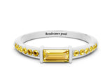 White gold Baguette Yellow Sapphire Pavé Band with Bar Setting_18