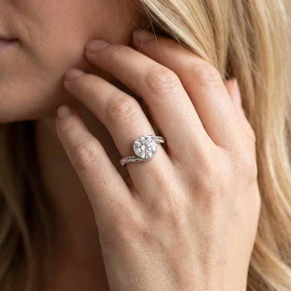 White gold Bezel Set Round Solitaire Twist Band Engagement Ring