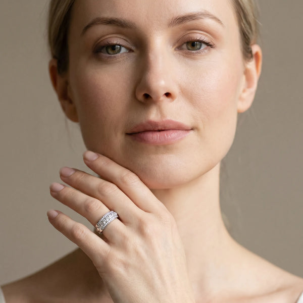 White gold Channel-Set Princess Cut Diamond Pavé Band